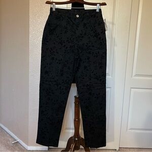 NWT Emma James Black with‎ Velvet Flocked Florals Jeans Size 8